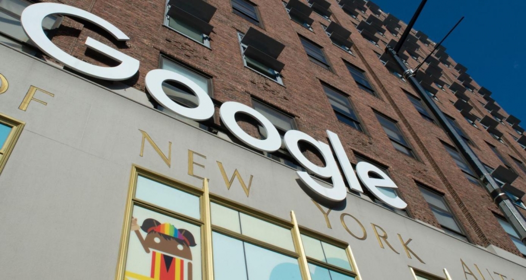 Imagem frontal do escritório do Google em Nova York
