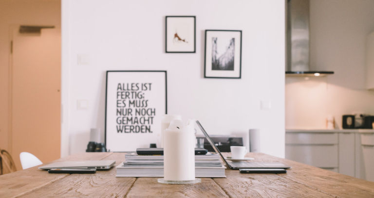 Quadros para Escritório: 10 dicas de como escolher o ideal para decorar seu ambiente de trabalho